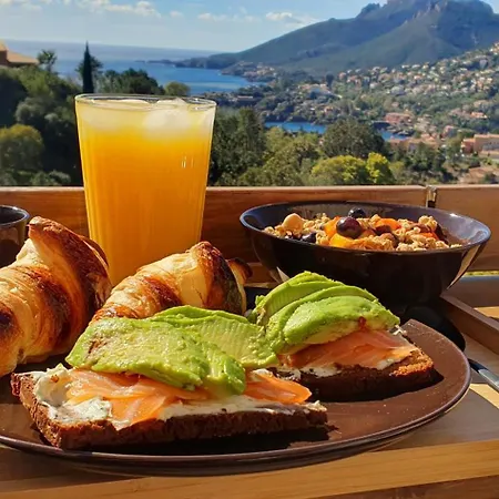 Апартаменты Architect's With Pool, Sea View And Ac Теуль-сюр-Мер